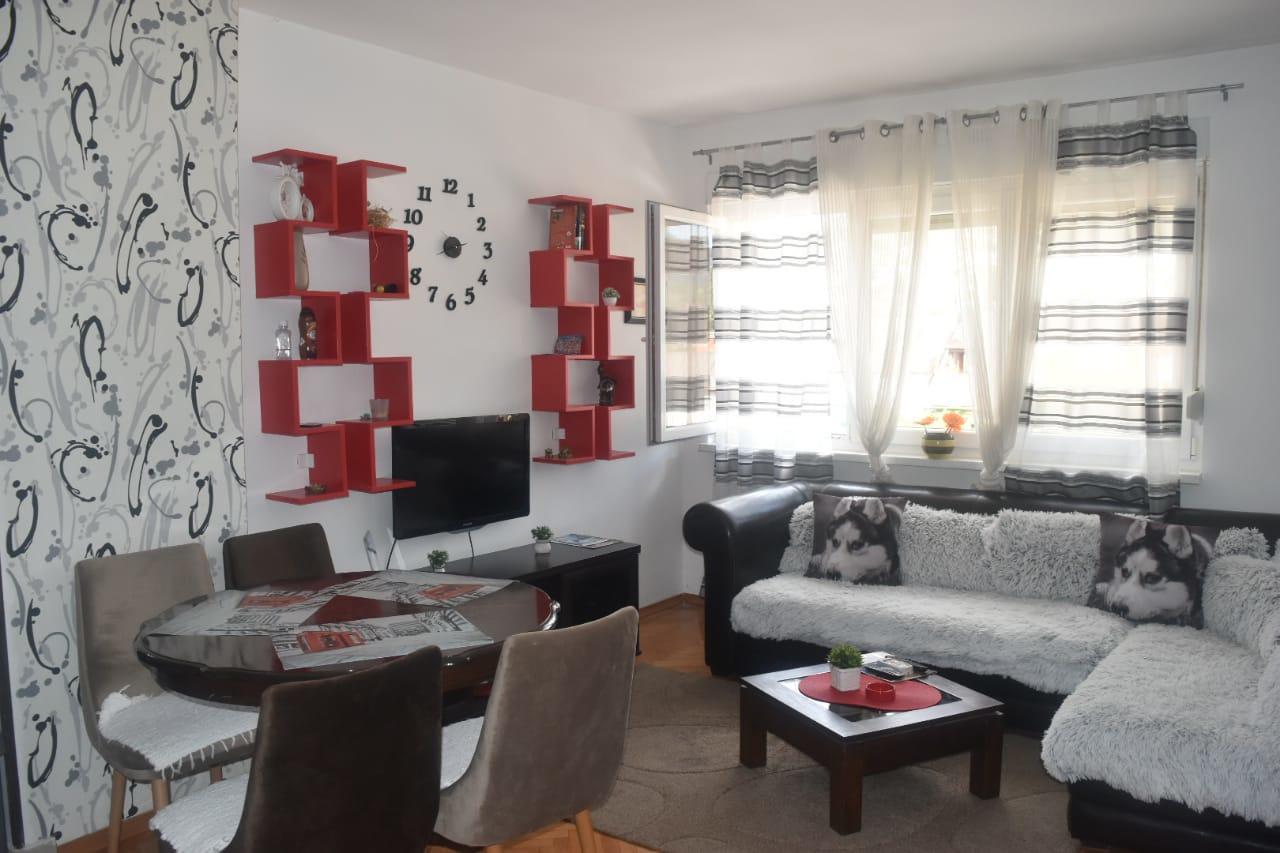 Apartment Tea Цетине Экстерьер фото